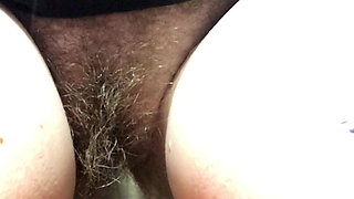 Massive Piss Sprays Everywhere