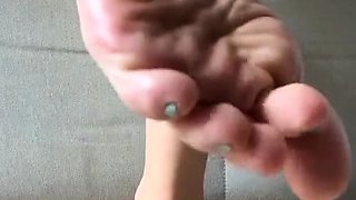 Black Amateur Explore Hot Foot Fetish
