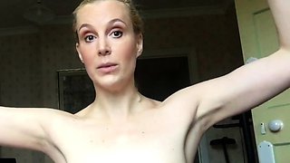 Cumshot amateur MILF suck and jerks dude in the bedroom