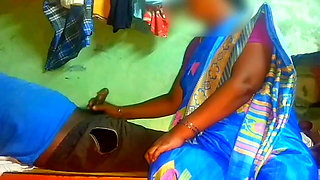 Indian Housewife Aunty Blowjop