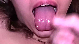 Homemade Blindfolded Amateur Cumshot and Swallow