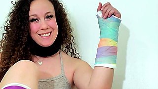 Amateur Foot Fetish Girlfriend Sucks and gives a Footjob