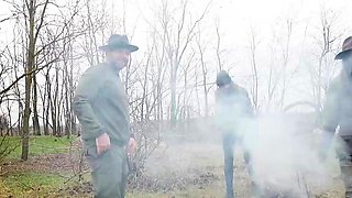Amateur girlfriend outdoor threesome with facial