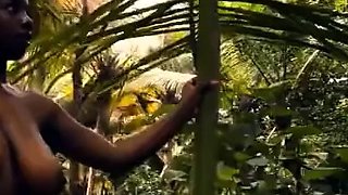 Public Flashing Of Big Natural Tits In The Moment Of Escape