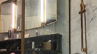Busty Luna Star Masturbates and Shows All in the Bath
