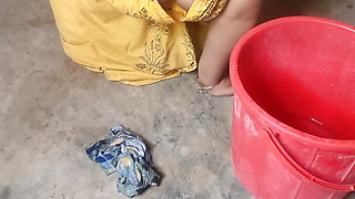 Indian made Sruti clean floor and showing her full naked body