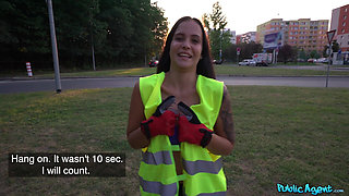 Public Agent - Petite Cutie Picking up Trash, but It Turned Out Jennifer Mendez Stops for a Quicky
