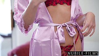 Kyle and Addison's trimmed pussy video