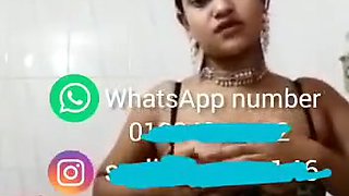 Today Exclusive- Horny Desi Chick Shows Her Boobs And Pussy