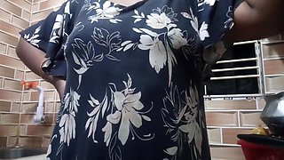 Desi Girl Khala Mace Dhora Talking Story