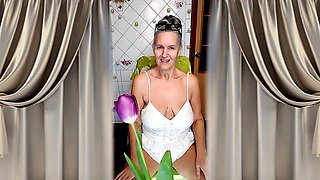 Red-hot, housewife, loveliest
