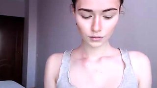 Hot amateur webcam teen masturbates for their fans