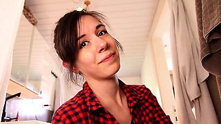 MissMiserlou - Mama Gives You A Bath - Handjob SPE SPH