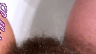 Solo amateur jerks dick