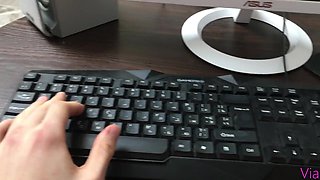 Via Hub Explores PornHub Eighteen Year Old Desire