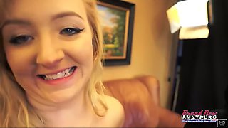 Horny Blonde Alex Fit Brunette Carmen Eat Twats 3some Cum!