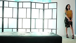 Pissing fetish babe in lingerie uses toy