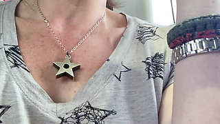 Pussy N Pubes Play in Transport Makes My Fingers Smell Amazing!