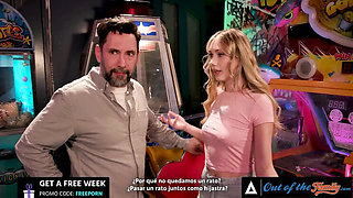 Sky Pierce Deepthroats Stepdad Before Doggystyle - Step Family Sex With Spanish Subs