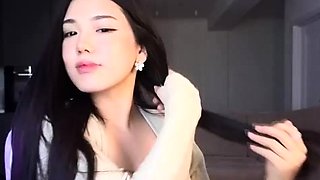 CLOSE UP OF TEENS PARADISE