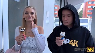 Hunt4k. blondie hottie used her enormous natural boobs to get back on her boyfriend