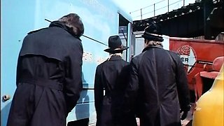 Vintage busty brunette selena steele ass drilled hard