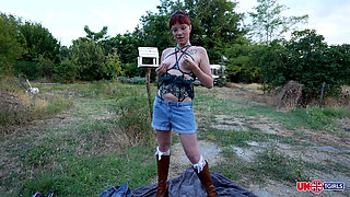 UK TGIRLS - Emmy Angeles Sensual Escapades Out in the Open