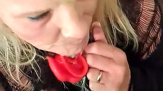 Guy with Peyronie’s Still Gives His Sexy Wife a Mouthful