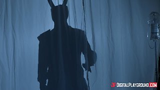 Danny Mountain's Wild Blonde Passion Explodes in Cosplay Heat