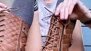Young amateur teen in solo masturbation getting kinky