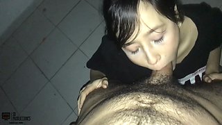 Stepdaughter Gives Me A Good Blowjob And Jerks Me Off With Her Rich And Natural Tits- Pov - Porn In Spanish