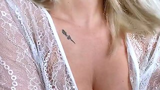 Blonde Foot Fetish on Cam