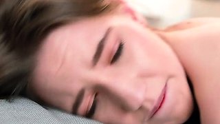 Amateur blondes pov blowjob and hardcore fun with lucky dude