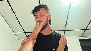 I suck her feet Ami girlfriend
