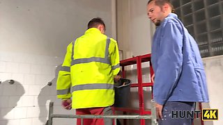 Hunt4k. teenage lady is cheating on her boyfriend with her boss and having real climaxes