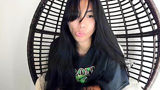 Webcam Asian chick anal masturbation tease