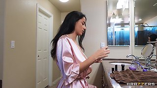 Beautiful Roxie Sinner porn breathtaking clip