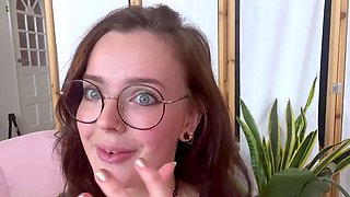 Romanian amateur webcam teen masturbate