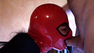 Laura On Heels: Amateur Stepsister's Wild Sofa Blowjob