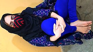 Hijab Muslim Girlfriend Fucked Hard at Home - Desi Bhabhi Doggystyle Creampie