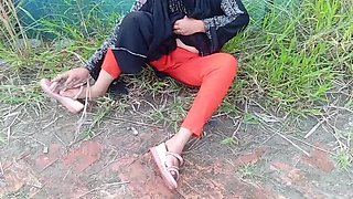 Desi Bangladeshi Hijab Wife Outdoor Sex in Jungle Park POV 2025