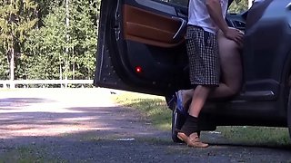 Milf allows stranger to bang her by the side road - Amateur