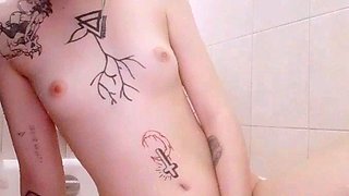 SMALL TIT BRUNETTE TATTOOED TEEN GIRLFRIEND CAUGHT IN SHOWER
