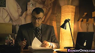 Black lez secretary pussyfingered on work by white babe