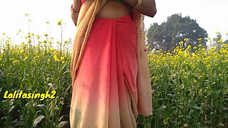 Desi village outdoor pissing and fuck – public porn video