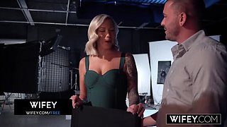 Hotwife Candice Blonde Takes Monster BBC While Holding Hubby's Hand - Blowjob, Facial, Interracial