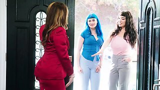 TS Ariel Demure Fucks Horny Girlfriends