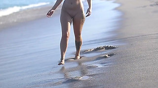 Hot Sexy Blonde Public Beach Oiling Session