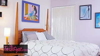 Hot lesbians fuck and make up, August Ames , Nicole Aniston