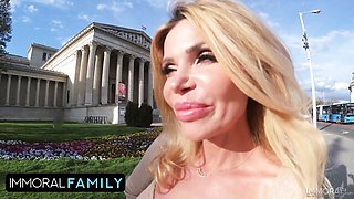 Immoral Family - big tits dirt